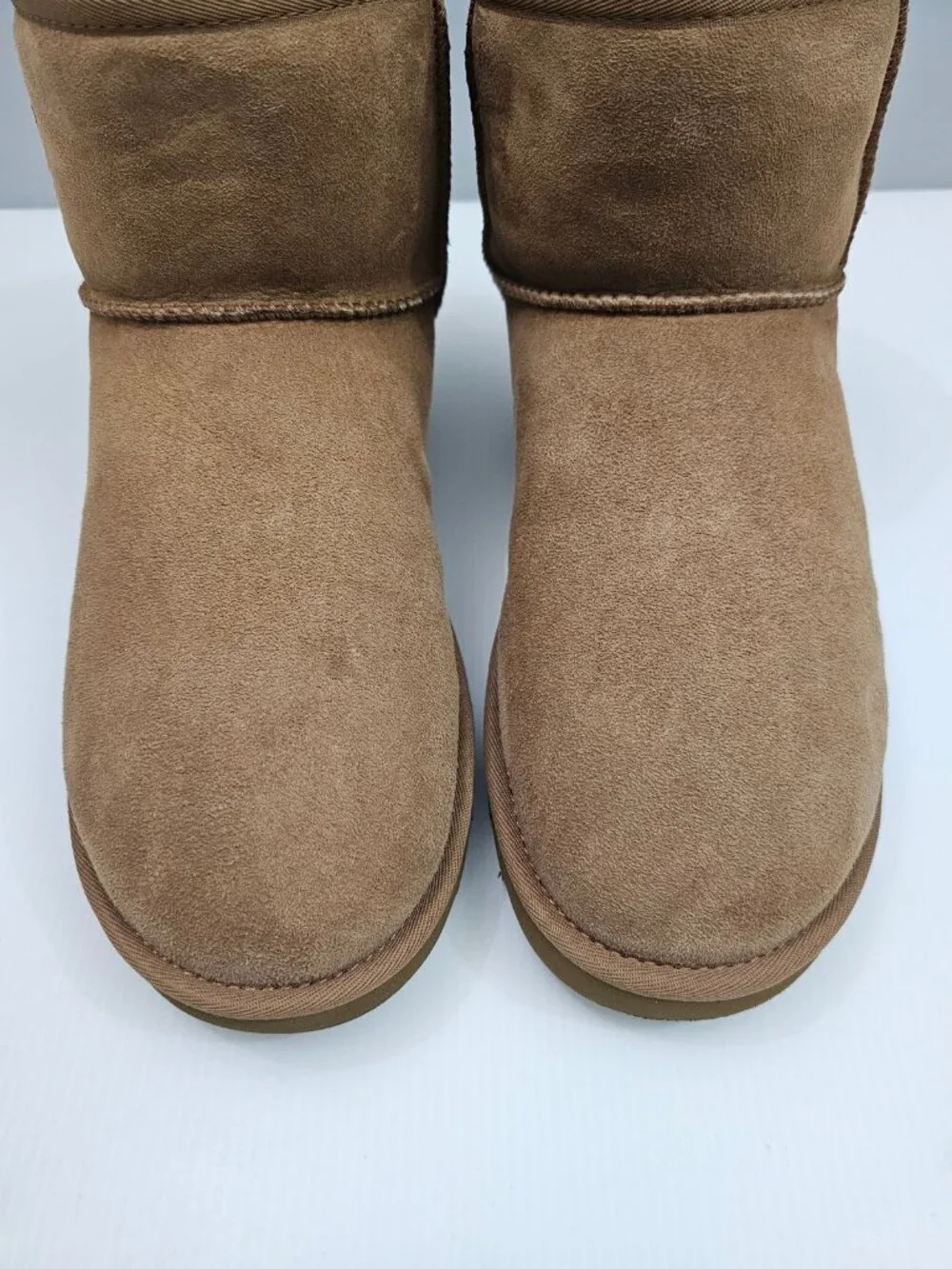 UGG Classic Mini II Ankle Boot Chesnut Sheepskin Short Winter Bootie Womens 11